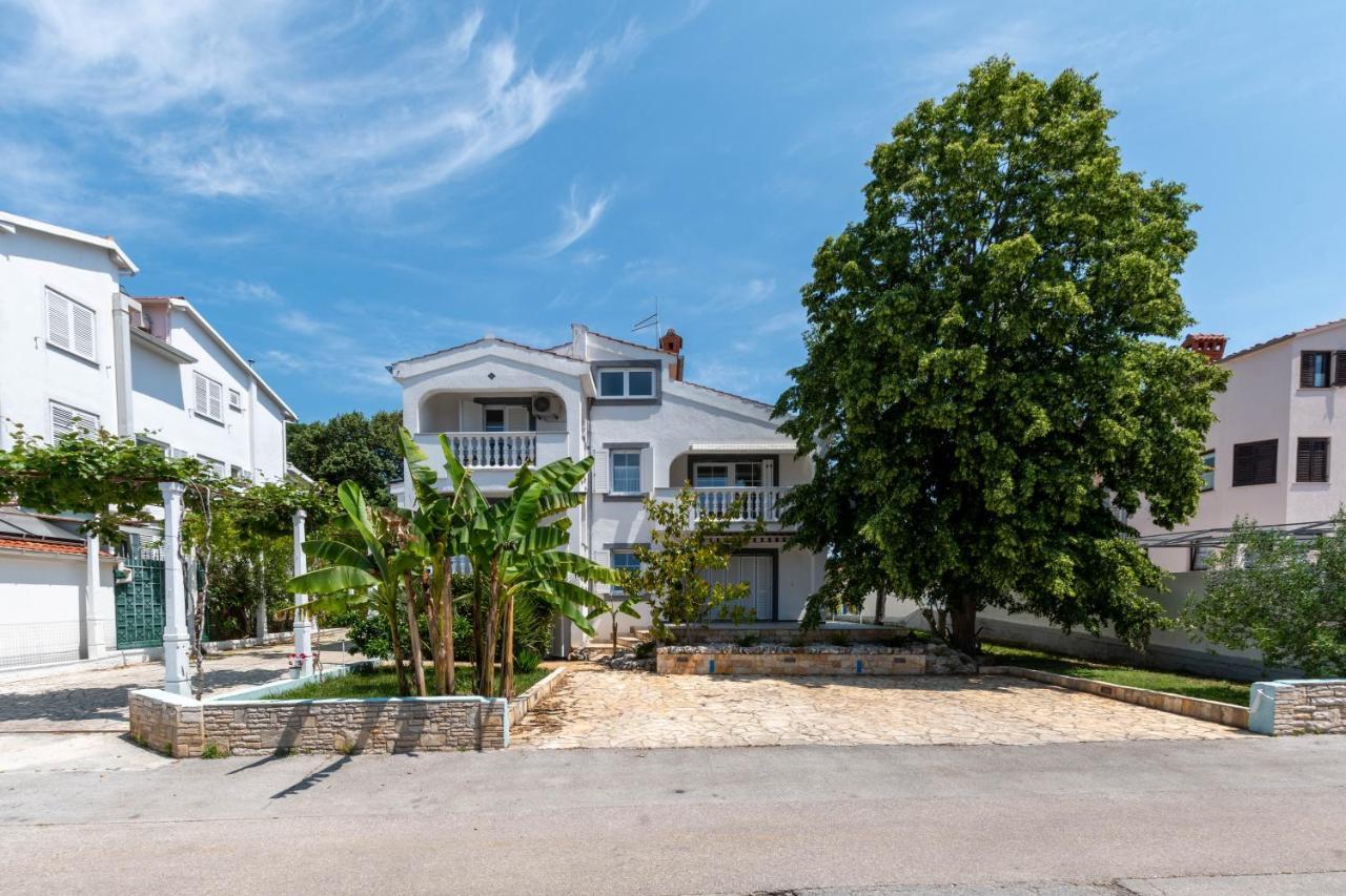 Villa Lucija Pjescana Uvala Exterior photo
